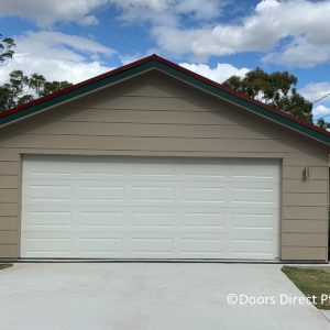 Surfmist Hampton Sectional Door to Carport