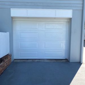 Dover White Hampton Sectional Door