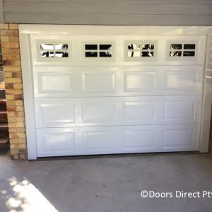 Dover White Oxford Sectional with County-Windows