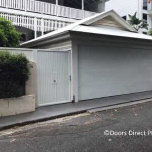 10786 Pedestrian gate, mailbox gliderol panel glide sectional madison dover white