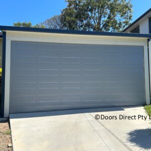 19800 Hampton sectional Bluegum